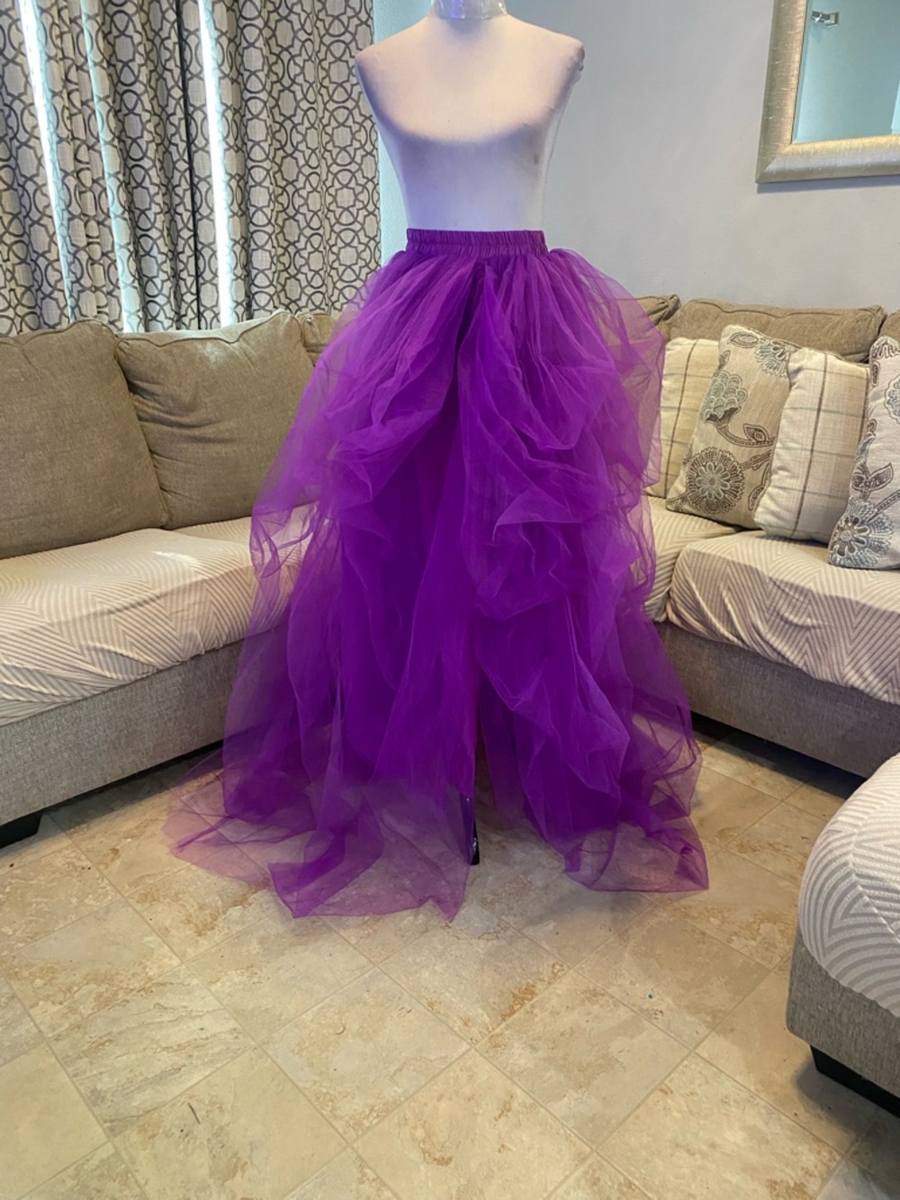 New Women Small Purple ruffled maxi tulle skirt with elastic waistband and Slit - Picture 5 of 8